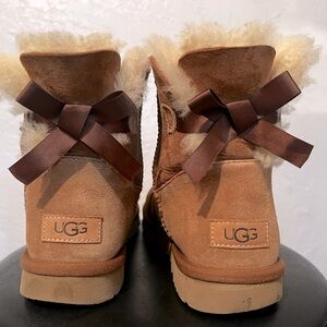 Mini Bailey Ugg boot women’s 9
